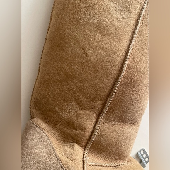 Classic Tall Uggs - Picture 8 of 11